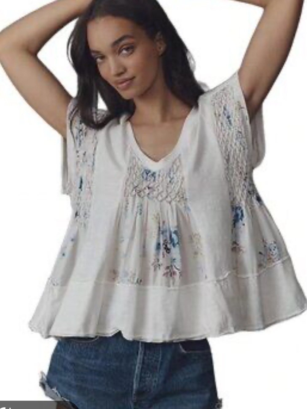 By Anthropologie Smocked Swing Tee in
White/Blue Floral XXS oversized